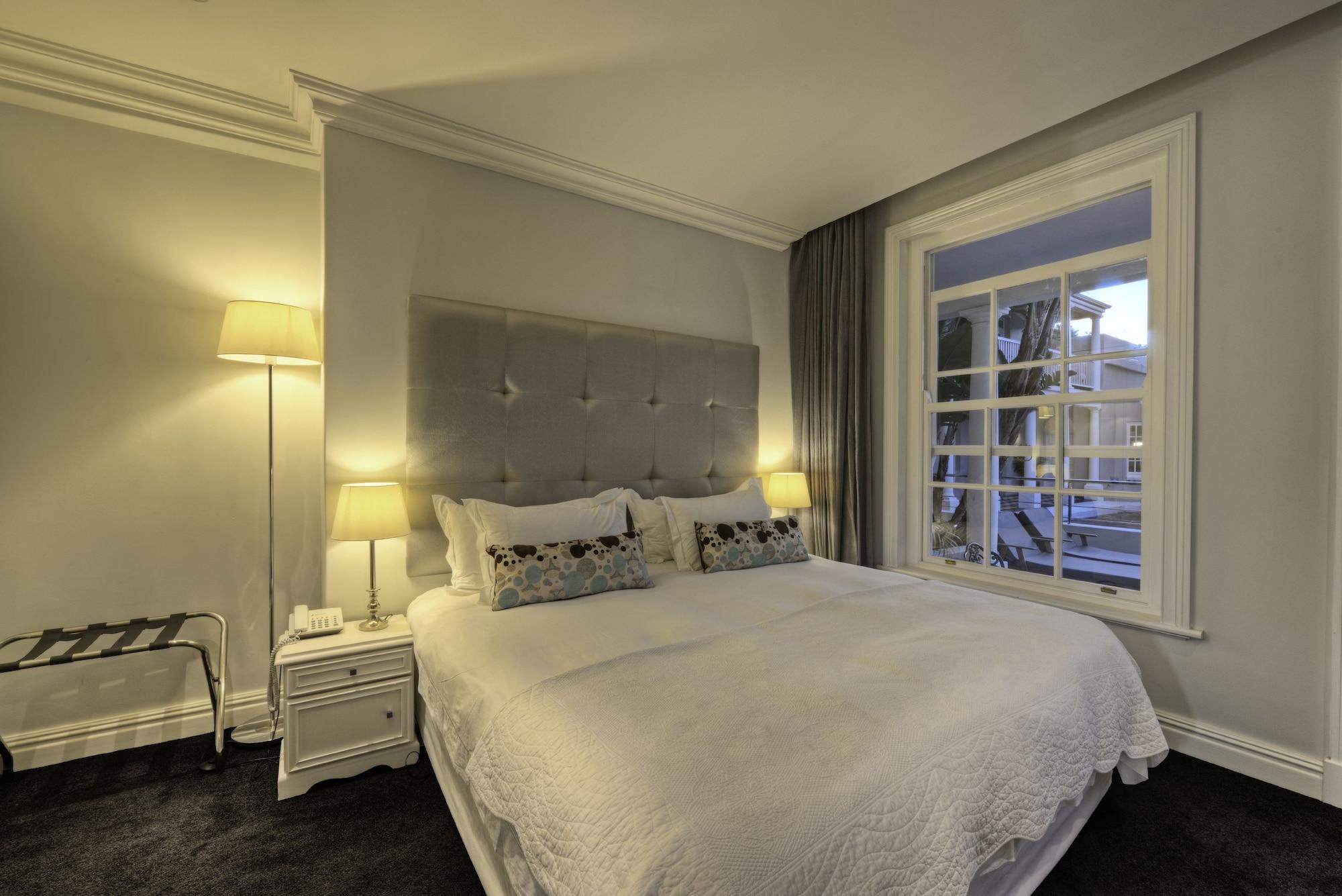 Frühstückspension Three Boutique 4*
